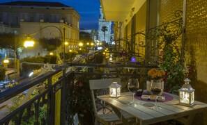 Tripla Superior con balcone | City view - B&B Eco (Pompei)
