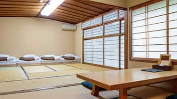 传统客房, 花园景观 (with Shared Bathroom) | 客房内保险箱、免费 WiFi