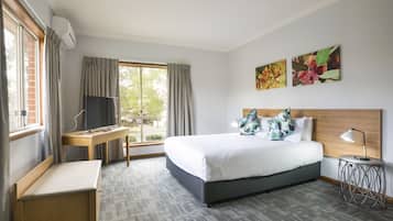 Three Bedroom Apartment | Desk, laptop workspace, iron/ironing board, free WiFi