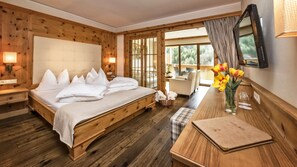 Suite | 2 bedrooms, in-room safe, desk, soundproofing - Hotel Sulfner (Avelengo)