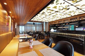 Breakfast area - Cassino Tower Savassi Antigo Tryp by Wyndham (Belo Horizonte)