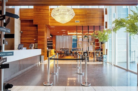 Reception. Cassino Tower Savassi by Nacional Inn