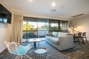 Three Bedroom Apartment | Room amenity - Nightcap at Kawana Waters Hotel (Buddina)