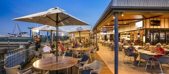 Nightcap at Kawana Waters Hotel