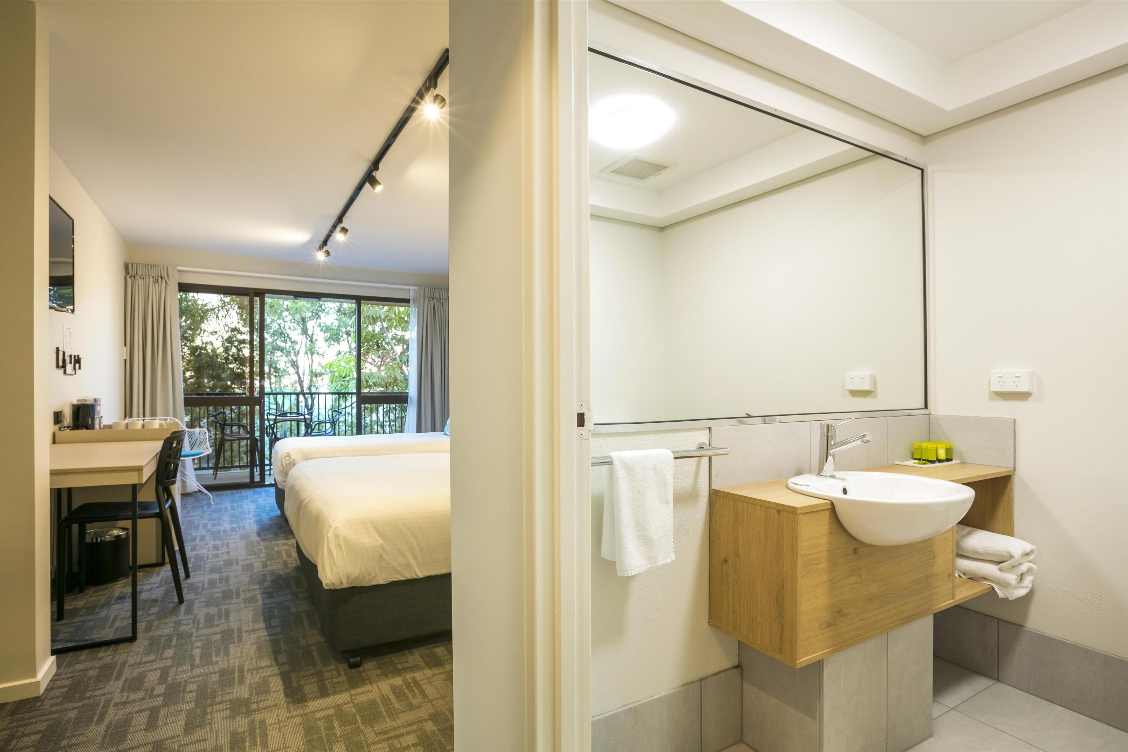 Standard Queen & Single  | Iron/ironing board, free WiFi, bed sheets