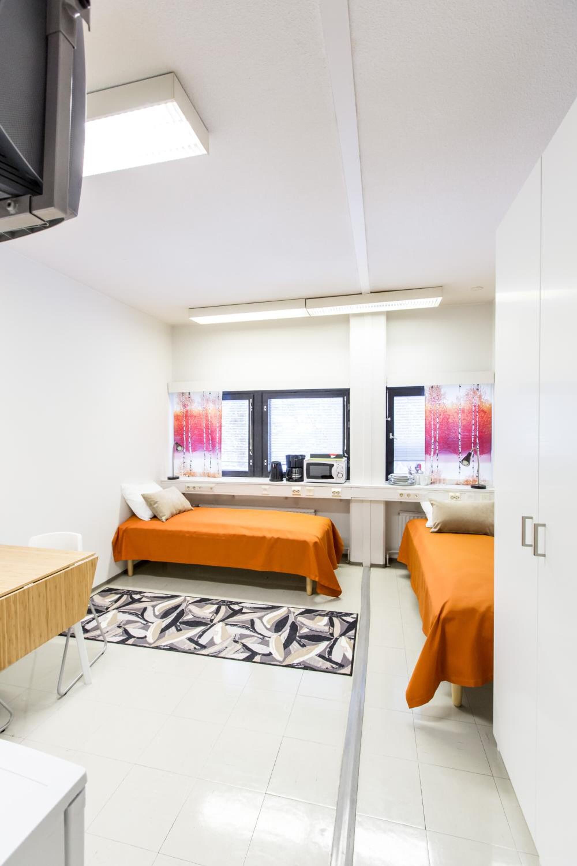 premium bedding, free wifi