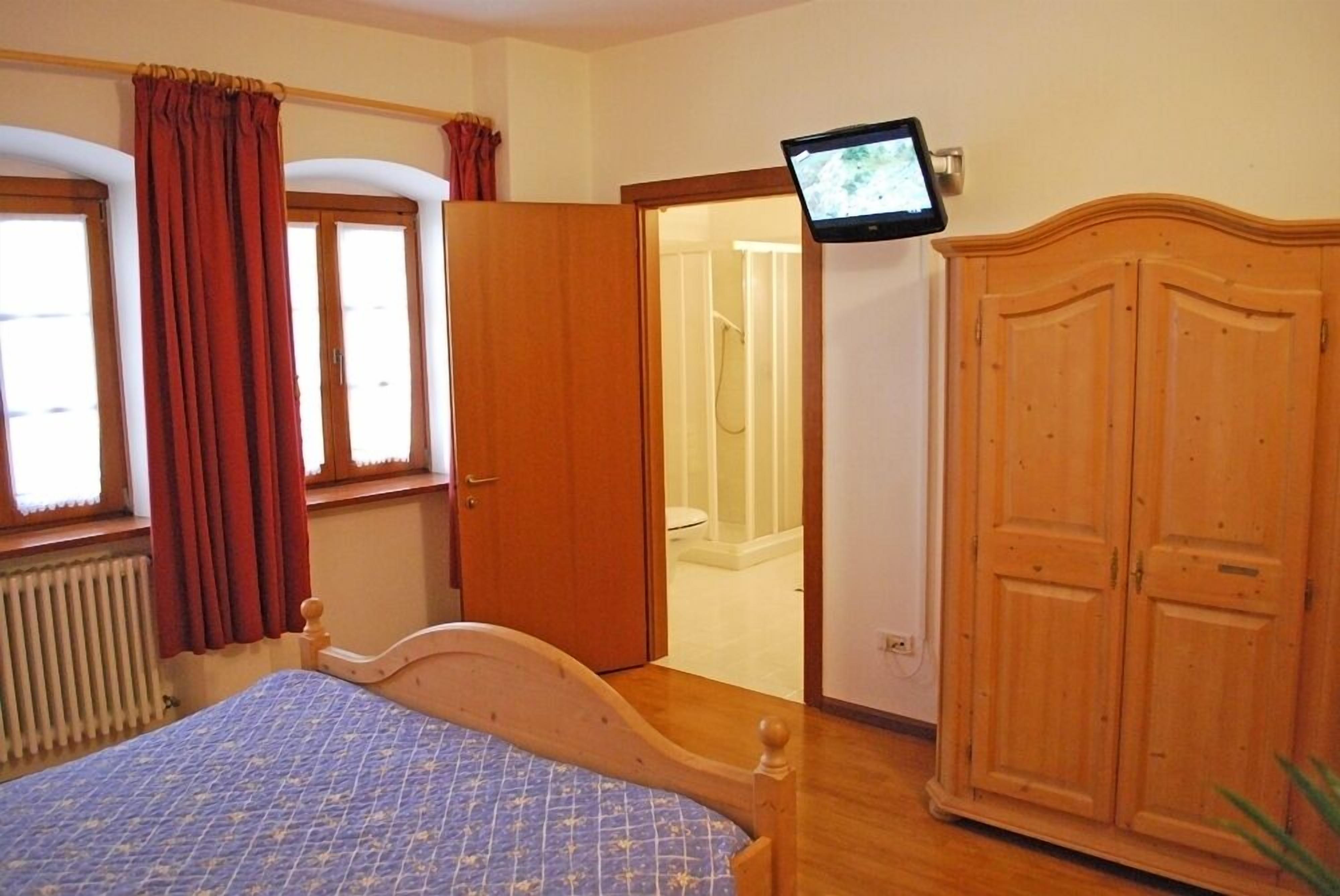 Chambre Double | Bureau, Wi-Fi gratuit, draps fournis