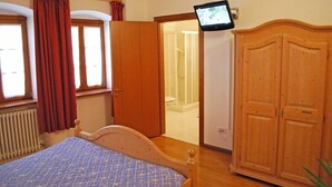 Double Room - Agriturismo Salizzoni (Calliano)