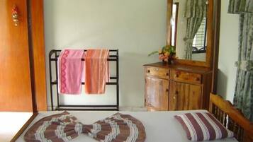 Didekorasi berbeda-beda dan dilengkapi dengan perabotan berbeda-beda