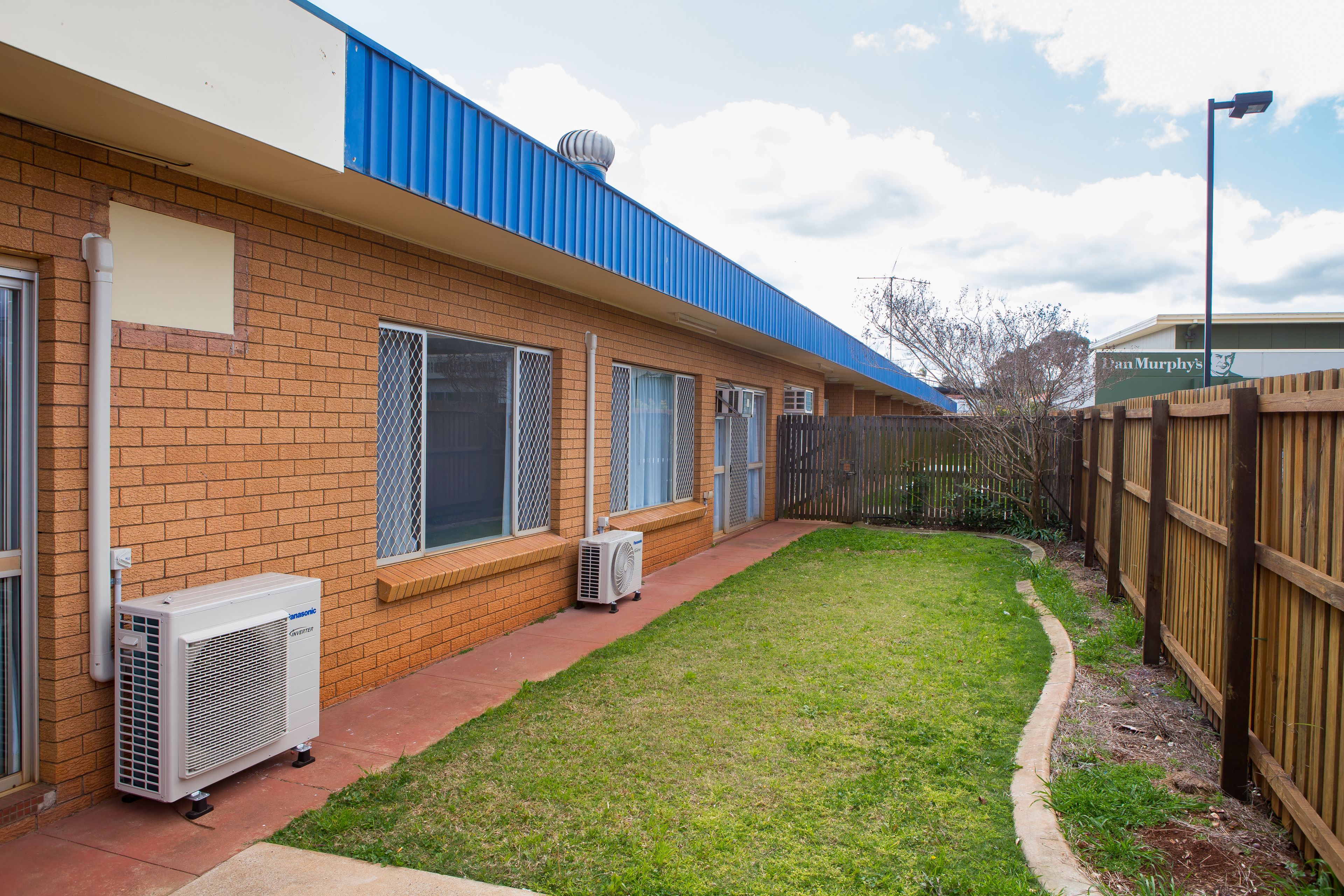 Two Bedroom Apartment | Desk, iron/ironing board, free WiFi, bed sheets