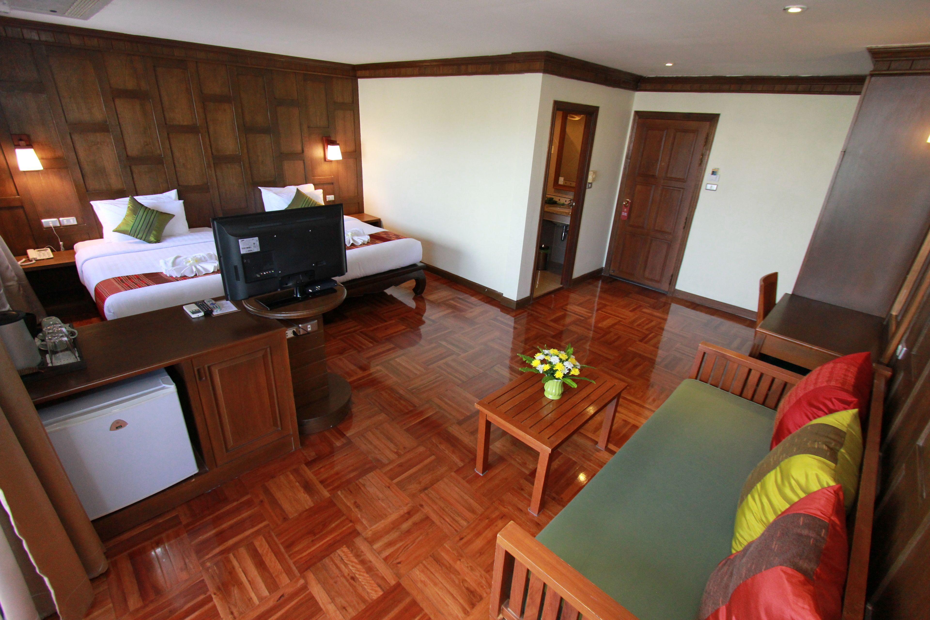 deluxe plus room  | in-room safe, free cots/infant beds, rollaway beds, free wifi