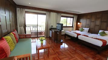 Deluxe Plus Room  | In-room safe, free cots/infant beds, rollaway beds, free WiFi