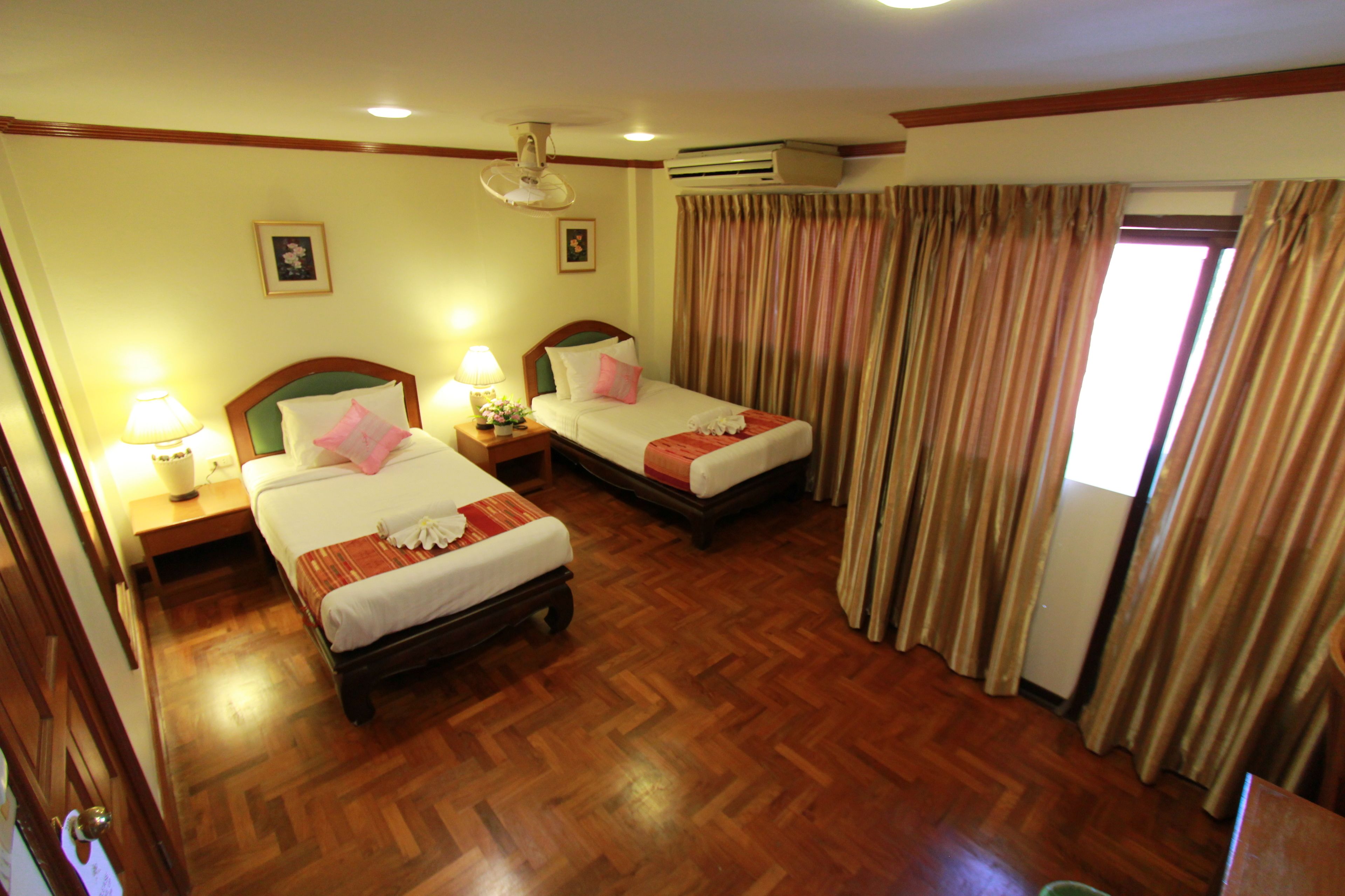 superior room | in-room safe, free cots/infant beds, rollaway beds, free wifi