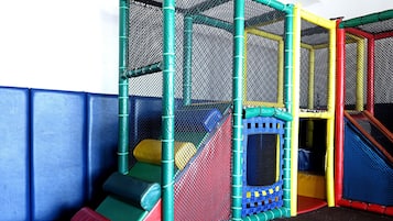 Children’s play area – indoor