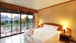 Kamar Double Standar