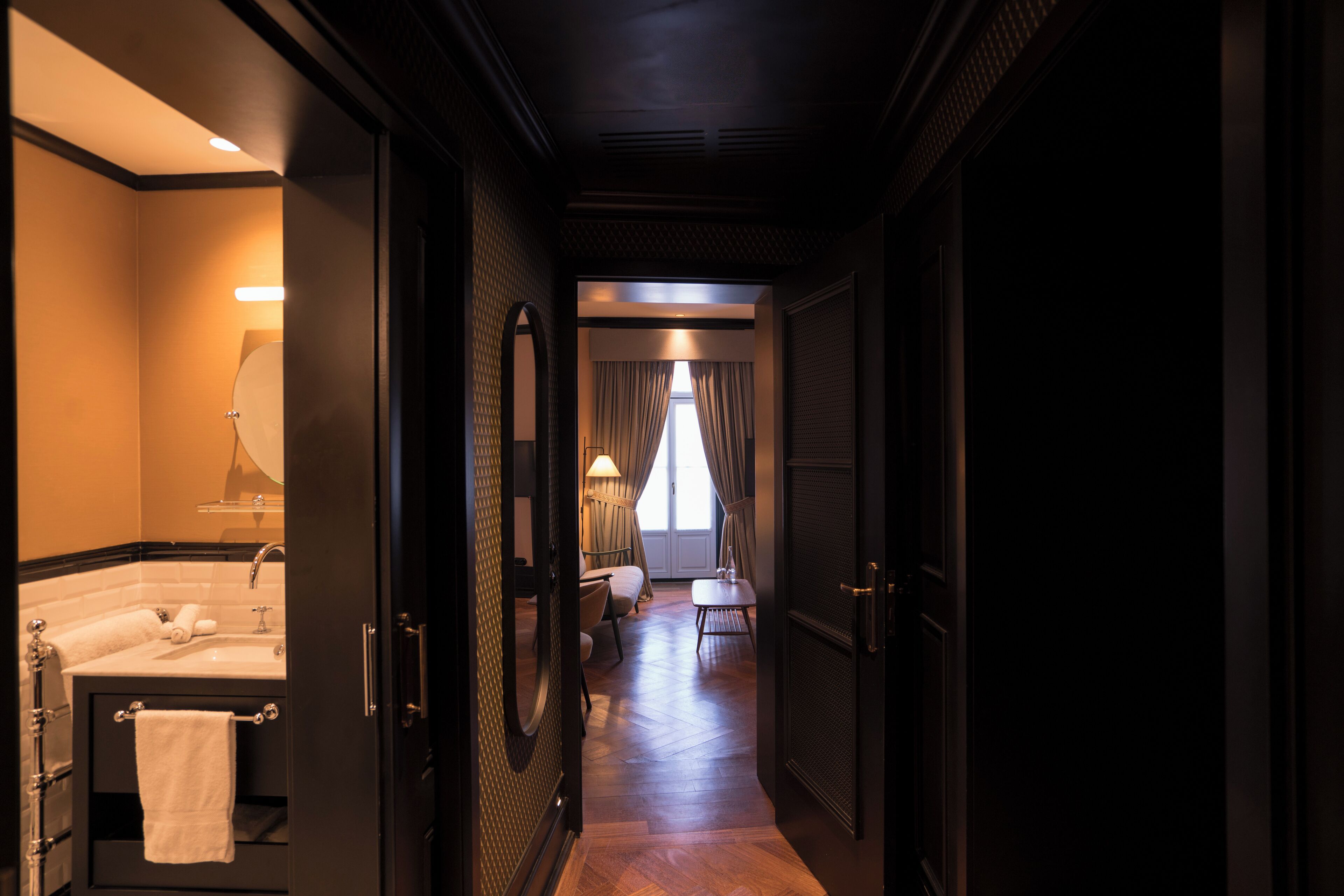 deluxe double room | 1 bedroom, premium bedding, minibar, in-room safe