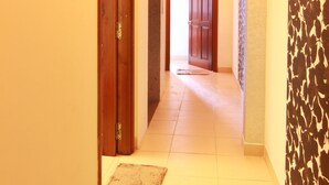 Habitación económica con 2 camas individuales (3 Adults (19m2, no kitchen))
