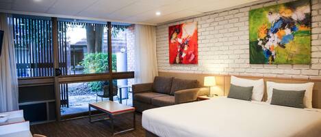 Fer et planche à repasser, Wi-Fi gratuit, draps fournis