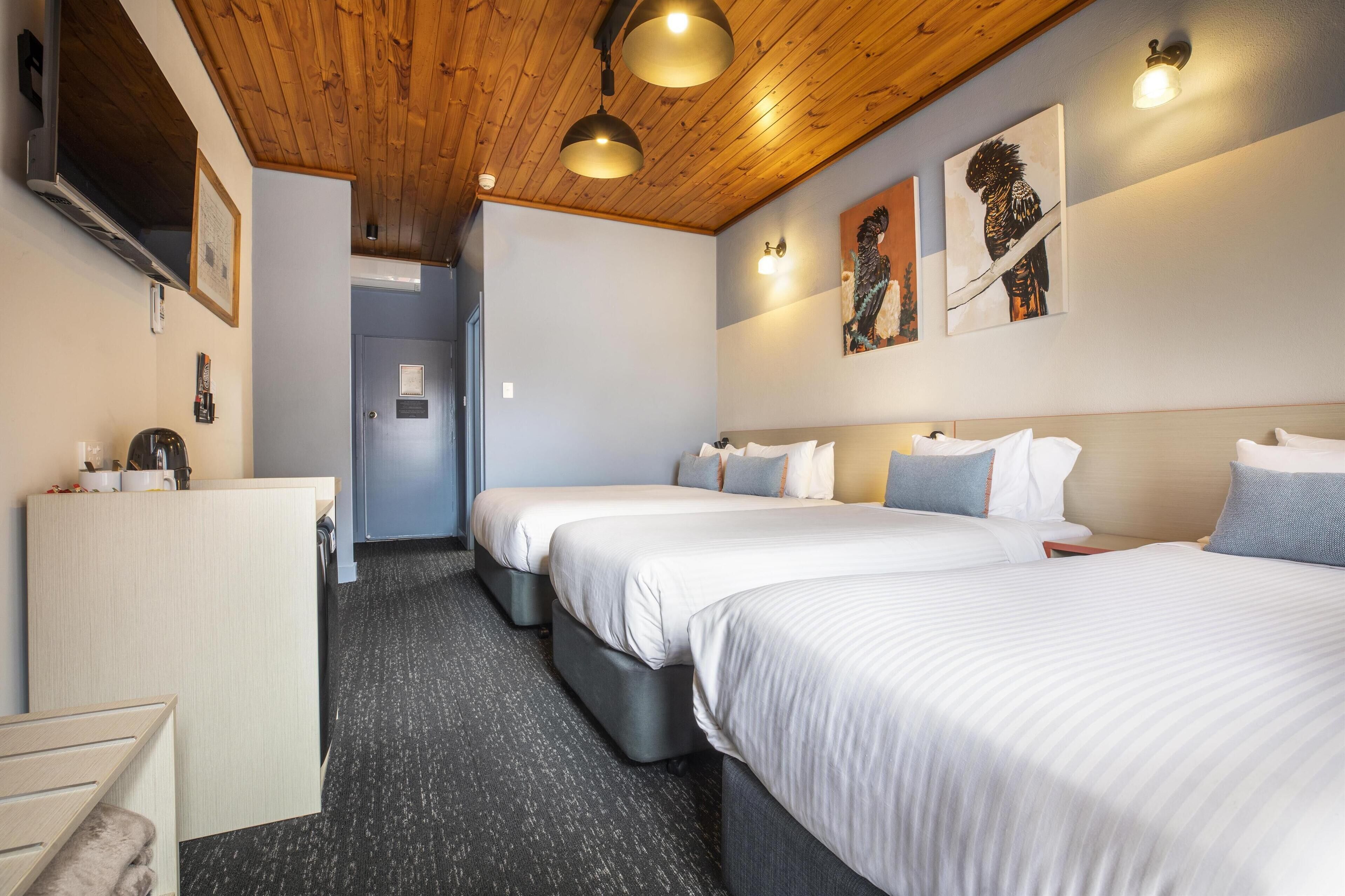 Family Studio | Free WiFi, bed sheets