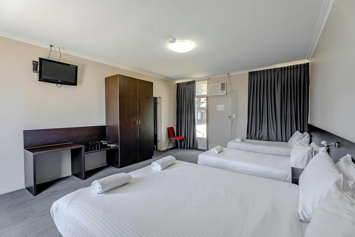 2 Bedroom Family | Desk, iron/ironing board, free WiFi, bed sheets