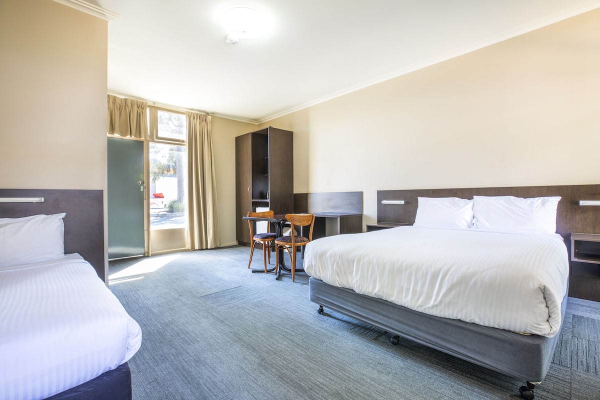 Desk, iron/ironing board, WiFi (free), bed sheets