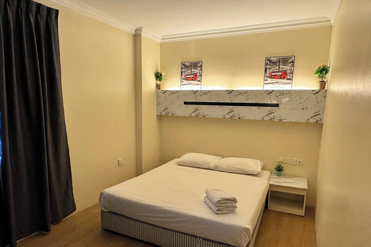 舒适双人房, 1 张大床, 无烟房, 空调 | 1 多间卧室、特色装修、特色家居、办公桌