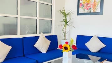 TV de tela plana 60 cm com canais a cabo, TV