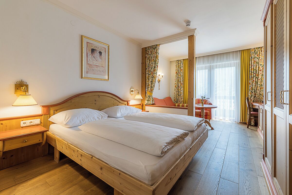 Classic Panorama Double Room | Minibar, in-room safe, laptop workspace, free WiFi