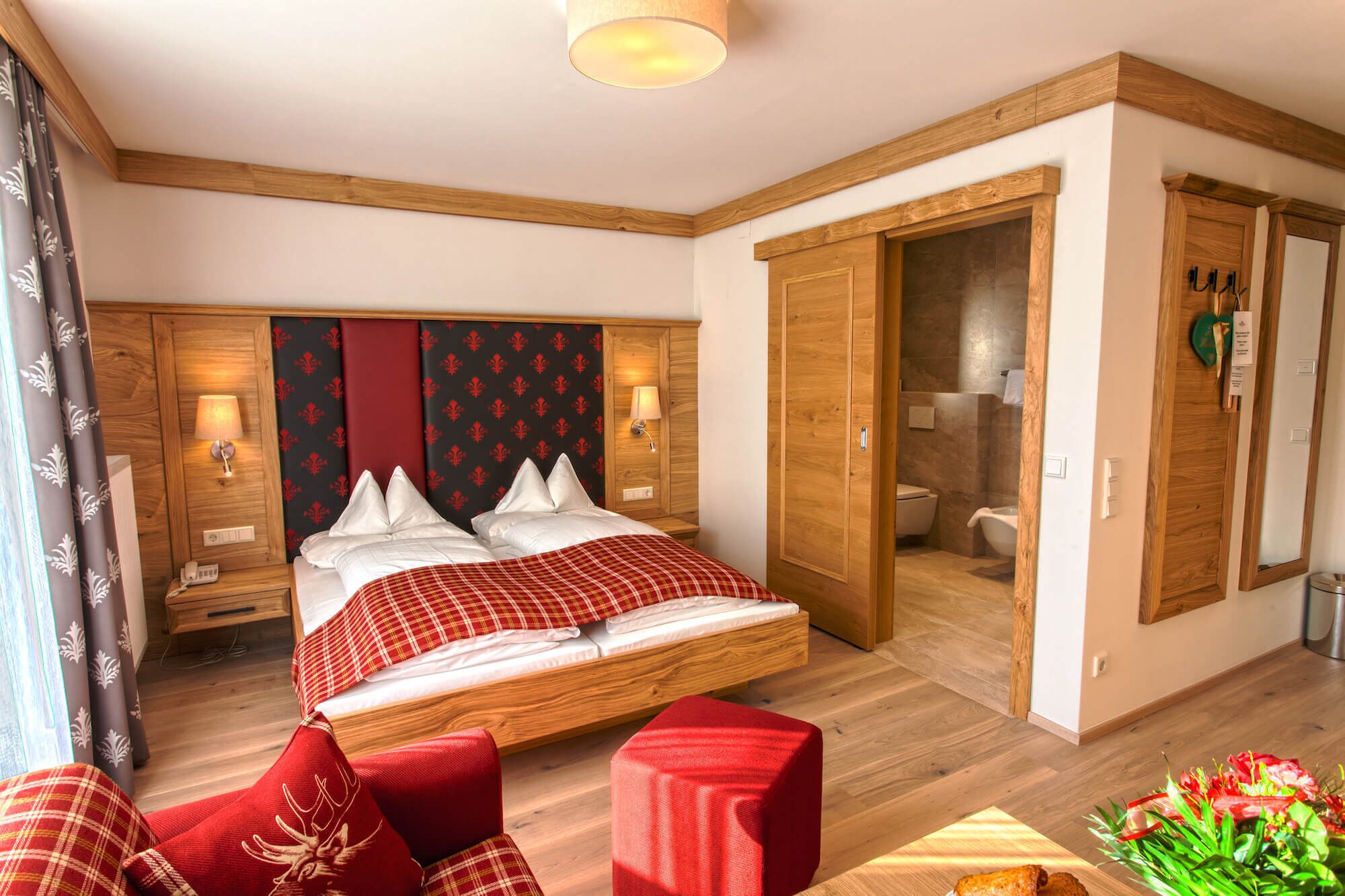 Deluxe Panorama Double Room | Minibar, in-room safe, laptop workspace, free WiFi