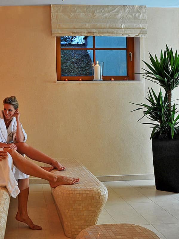 Sauna, Dampfbad, Aromatherapie, Sportmassagen, 2 Behandlungsräume