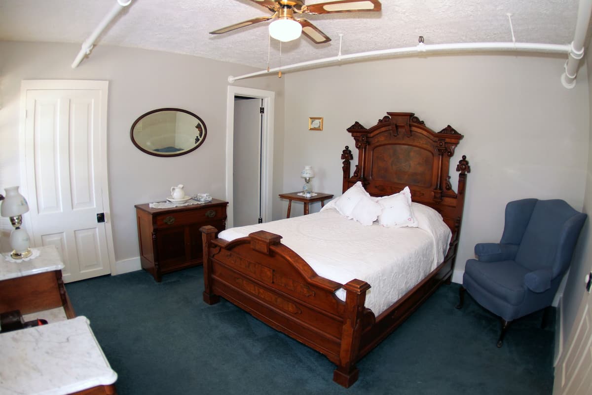 Rollaway beds, free WiFi