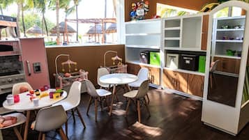 Children’s play area – indoor