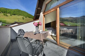 Luxury Suite, 1 Bedroom, Hot Tub | Balcony view