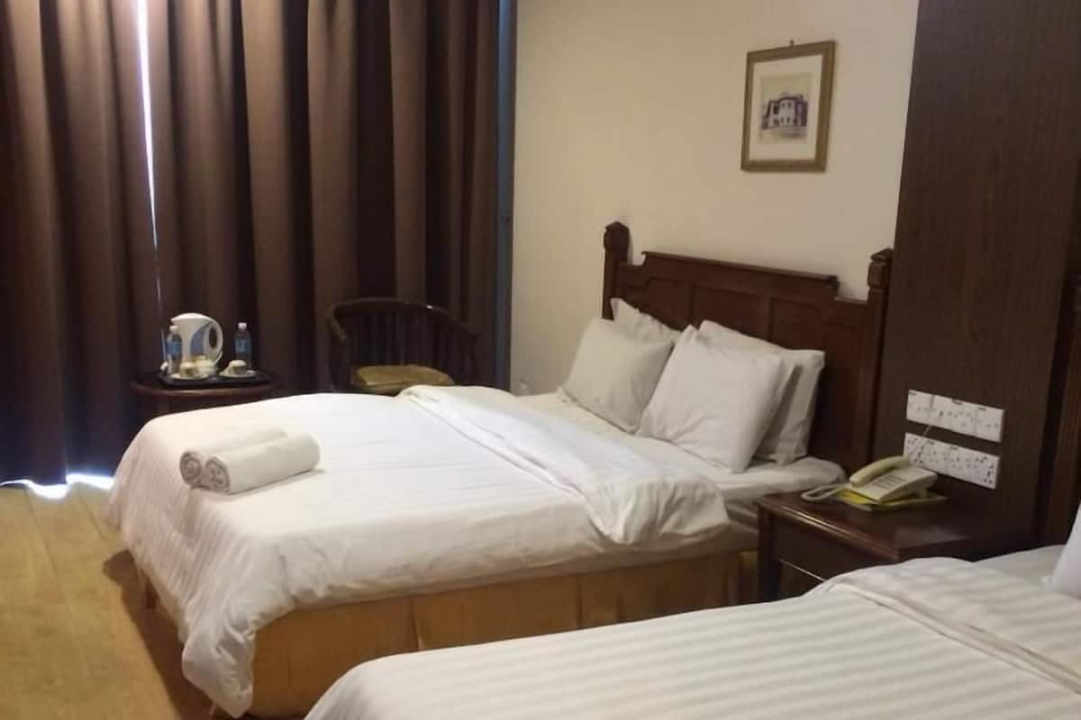 Superior Triple Room