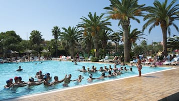 2 piscinas al aire libre, piscina de entrenamiento