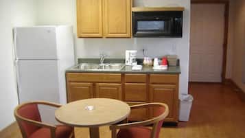 One Bedroom with 2 Queen Beds | Private kitchenette