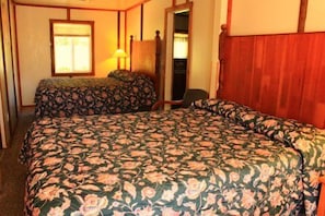 1 makuuhuone, yksilöllisesti sisustettu, yksilöllisesti kalustettu