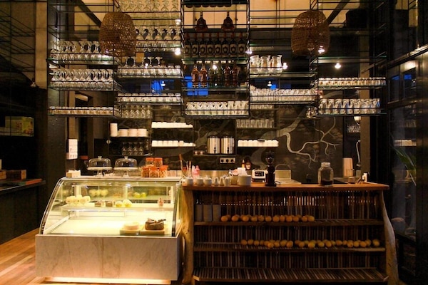 Cafe