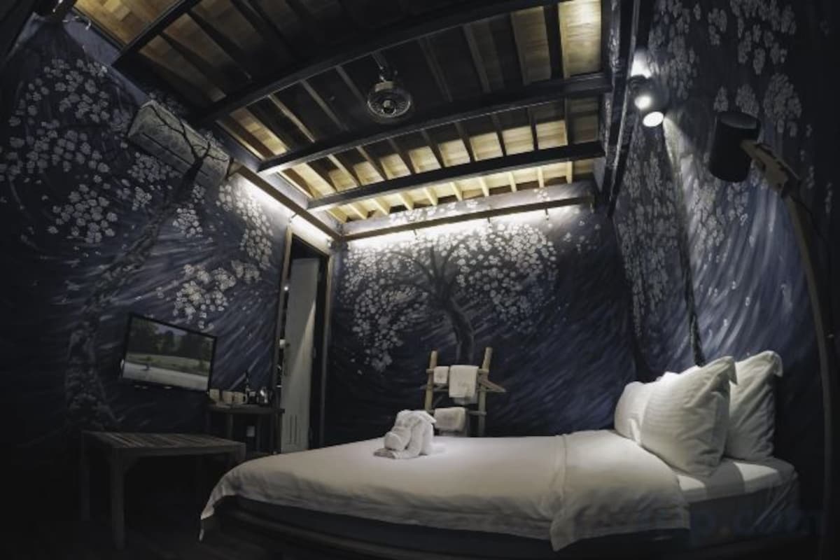 Mangrove Room No View