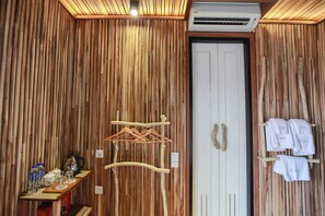 小屋, 露台 (Patio) | 客房設施服務