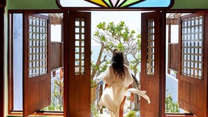双人护理室、身体护理、芳香疗法、瑞典式按摩、产前按摩、体膜护理