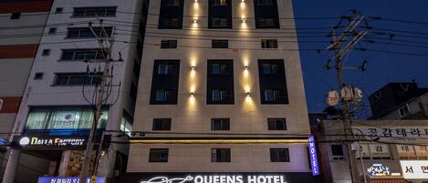 Majoituspaikan julkisivu