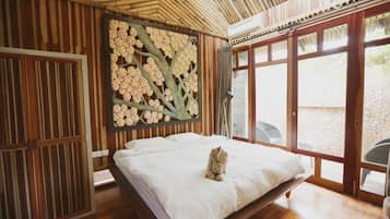 The Plum Blossoms (Chalet)