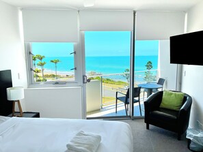 Studio Waterview | View from room - Oshen Holiday Apartments Yeppoon (Yeppoon)