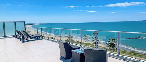 3 Bedroom Penthouse Apartment | Premium bedding, pillowtop beds, individually decorated