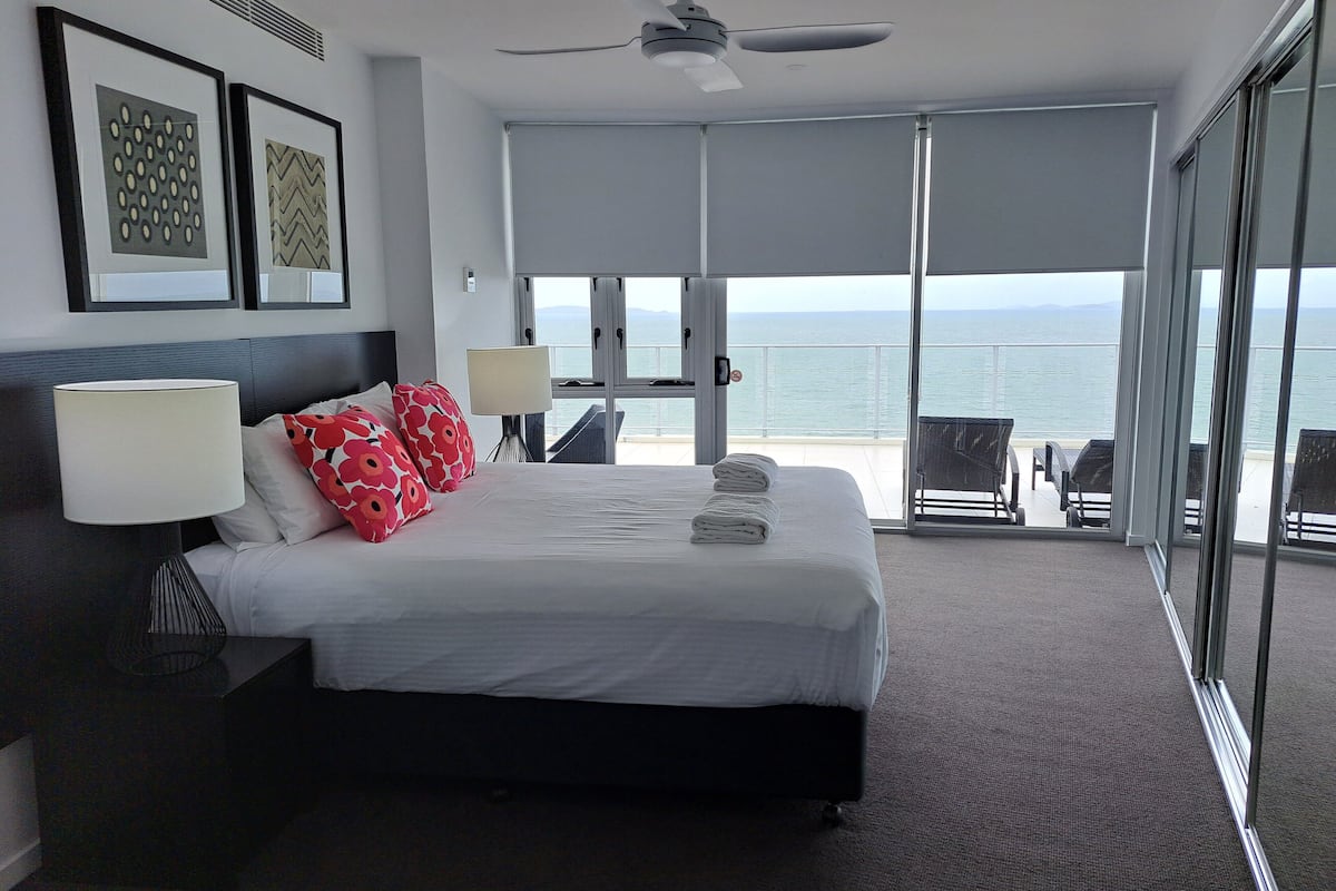 3 bedroom penthouse apartment | premium bedding, pillow-top beds, individually decorated