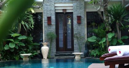 The Bali Dream Suite Villa Seminyak