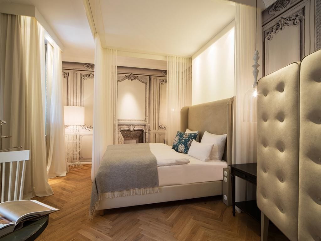 suite, park view (villa suite la maison) | 1 bedroom, minibar, in-room safe, desk