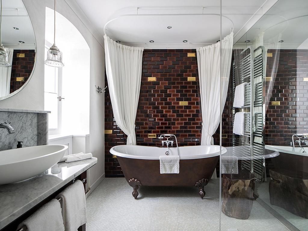suite, city view (villa suite chocolat) | bathroom | shower, hair dryer, towels