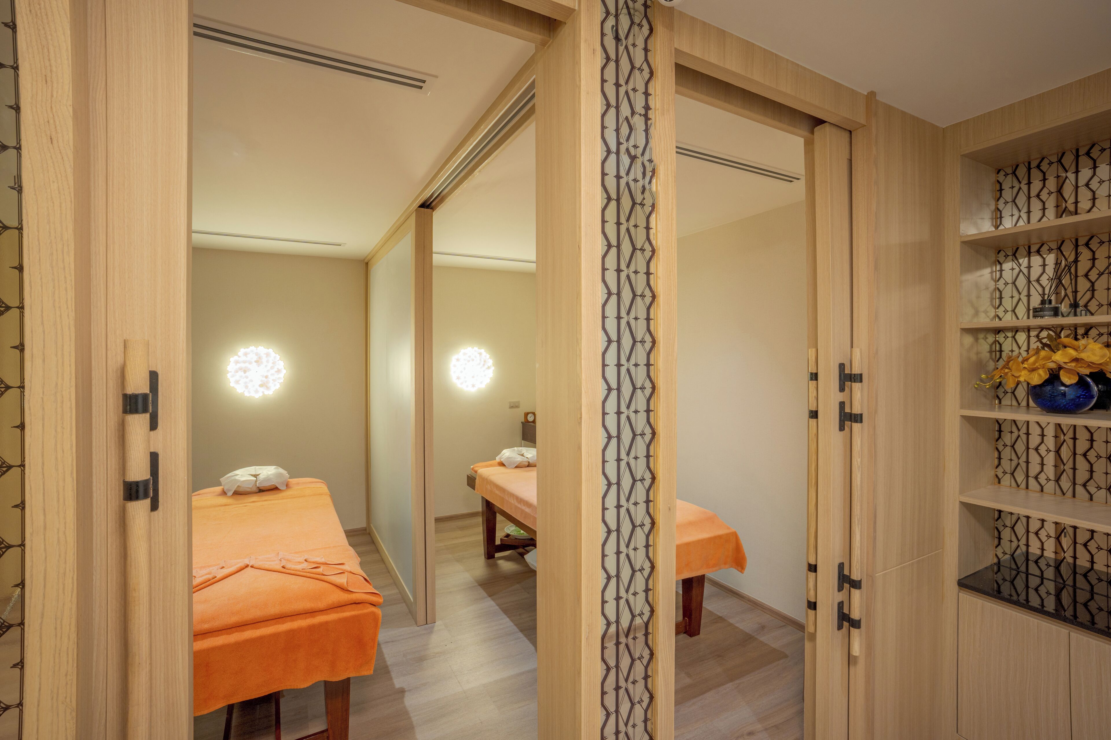 Body treatments, aromatherapy, Thai massages, body wraps, body scrubs